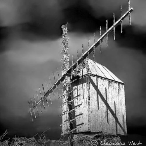 Moulin de l'île d'Ouessant en noir et blanc. Finistère- Bretagne- France